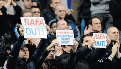 Chelsea Fans Want Rafa Out